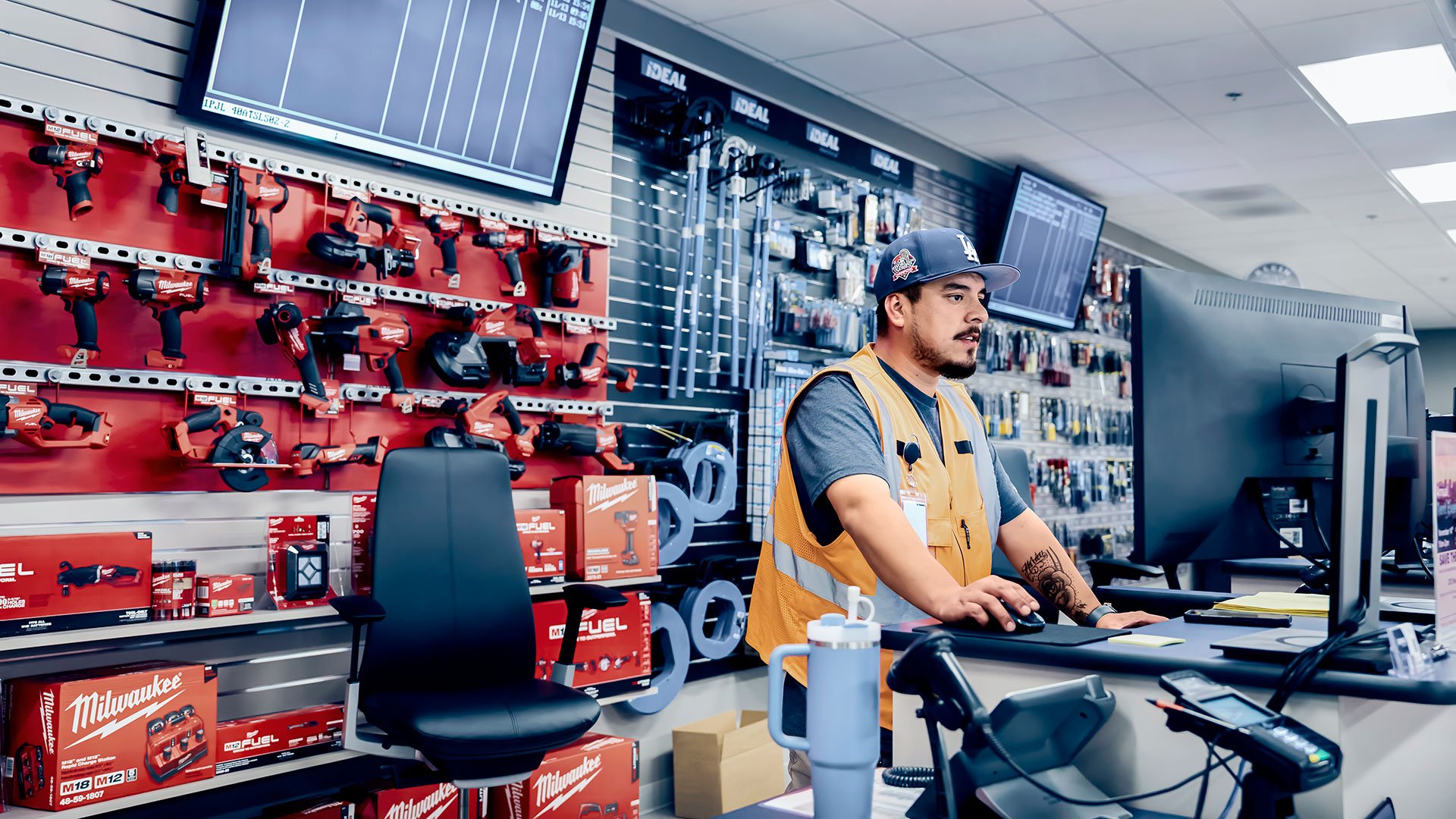 Kardex_img_customer_Sonepar_10_1920x1080px