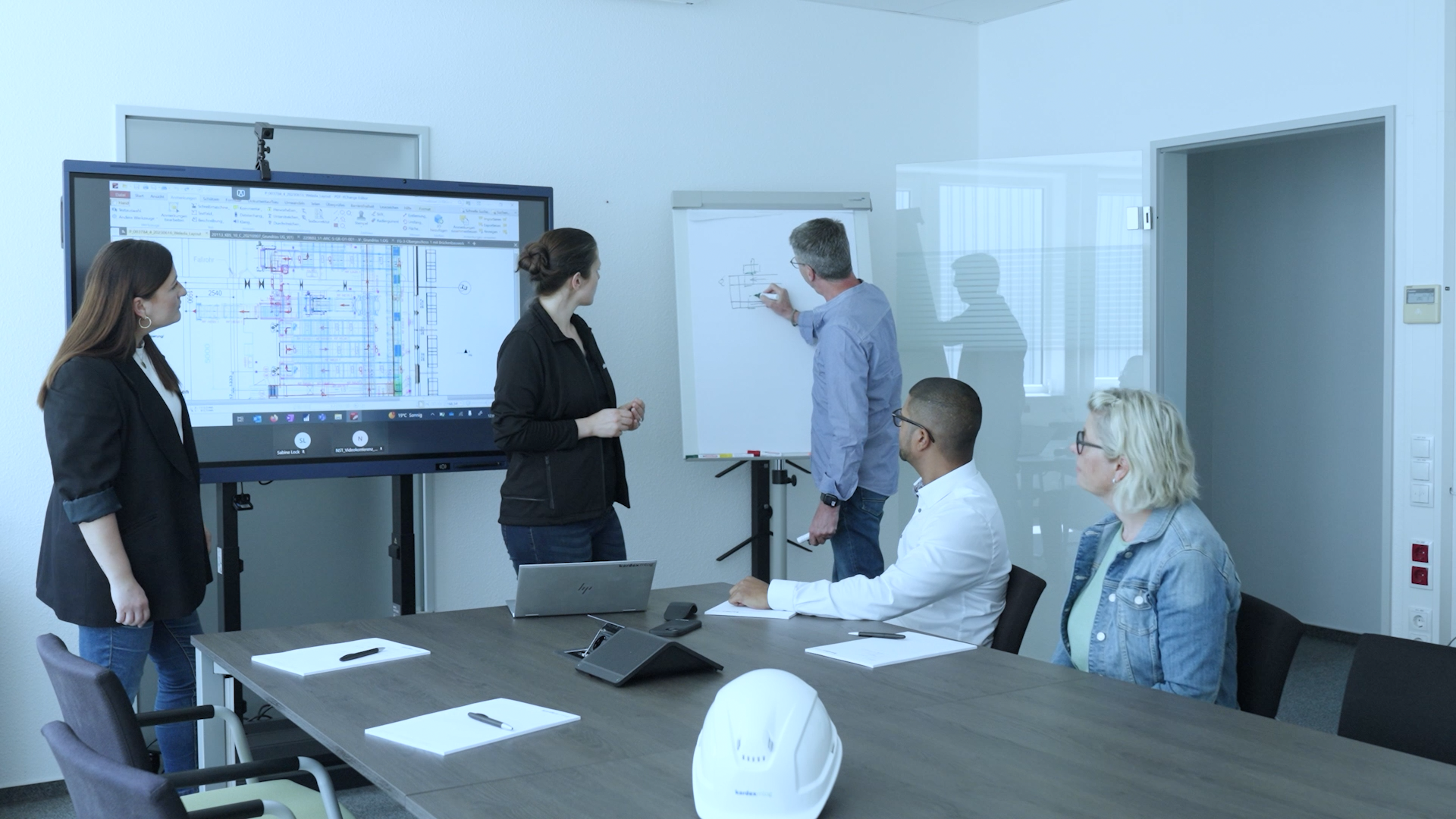 Video_EN_Kardex_Solution_Design_Team (0-01-39-03)